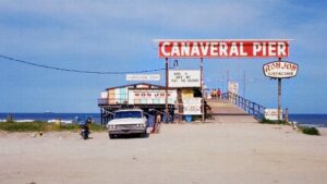 Ron Jon's in the '60s, long before the T-shirts, boomerangs or legal troubles. (Courtesy Ron Jon Surf Shops)